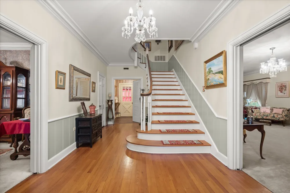 321 S Mary Wills Point, TX 75169