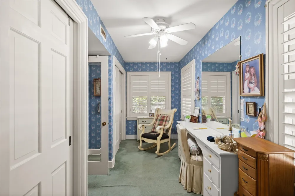 321 S Mary Wills Point, TX 75169