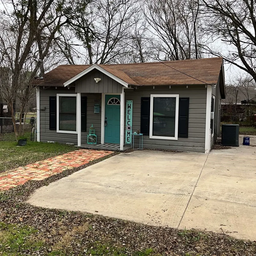 107 W 15th Street Kemp, TX 75143