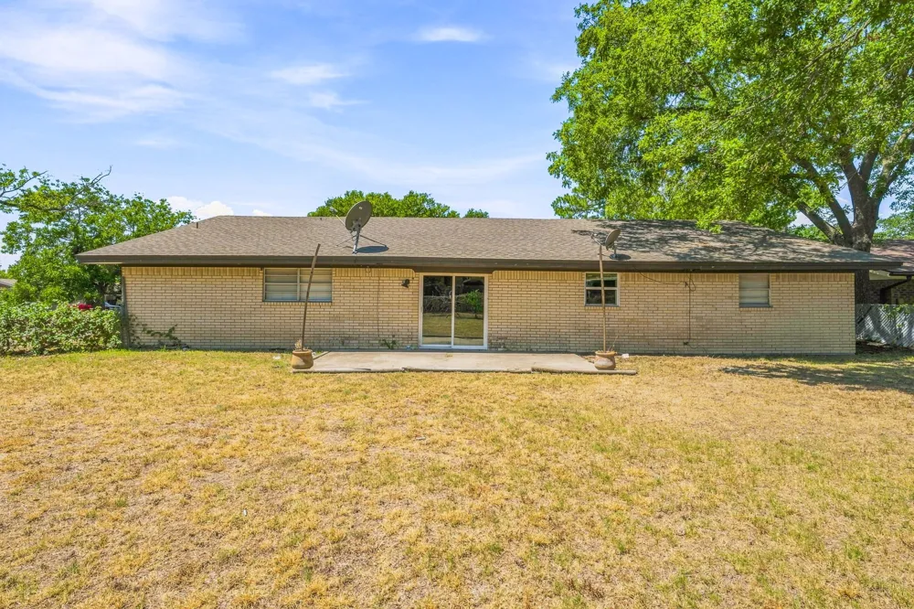 905 Meadowlark Lane Stephenville, TX 76401