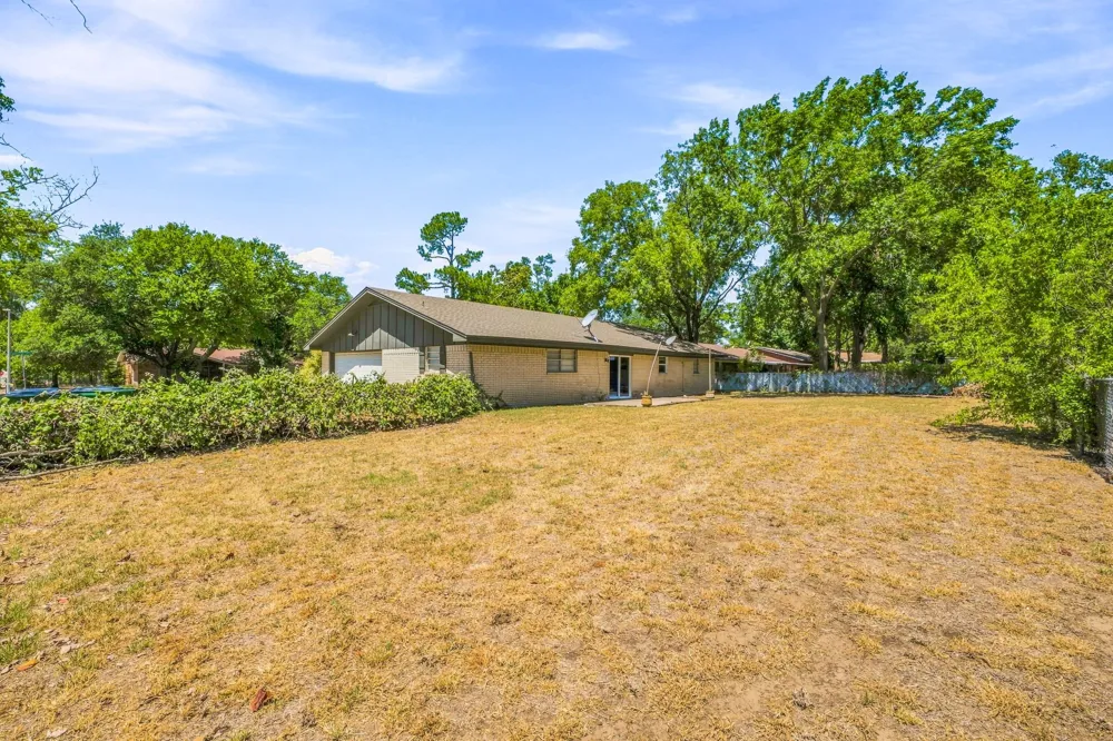 905 Meadowlark Lane Stephenville, TX 76401