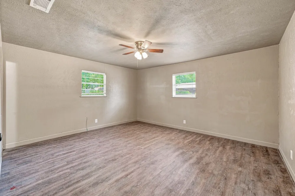 905 Meadowlark Lane Stephenville, TX 76401