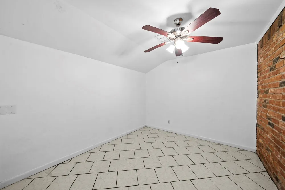 16723 Running Quail Court Houston, TX 77489