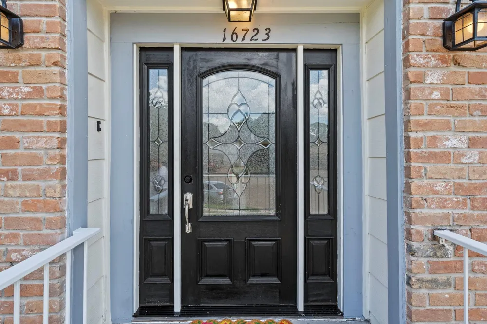 16723 Running Quail Court Houston, TX 77489