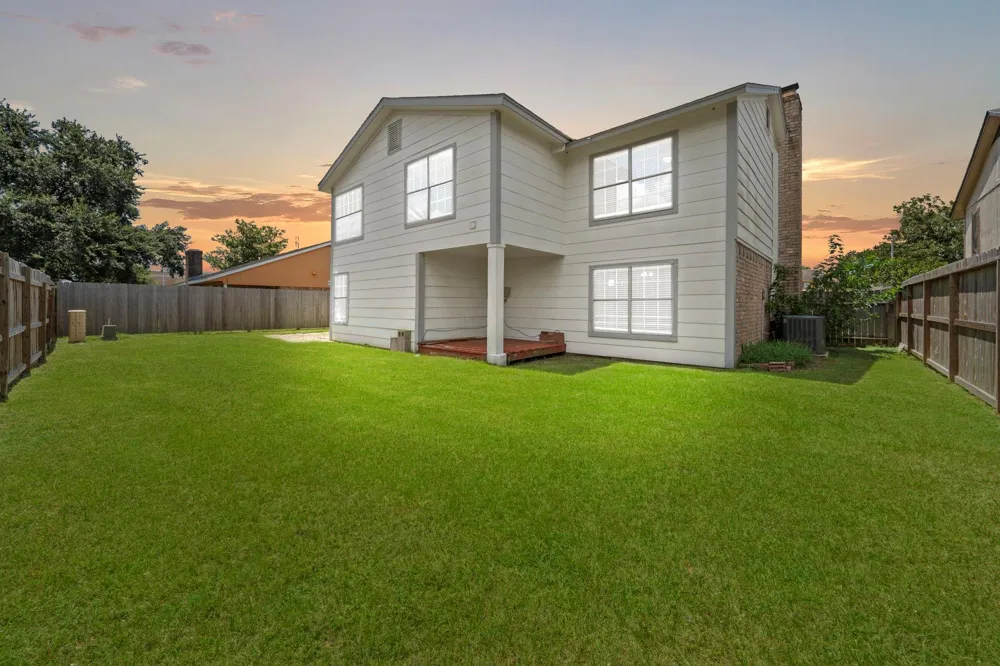 16723 Running Quail Court Houston, TX 77489