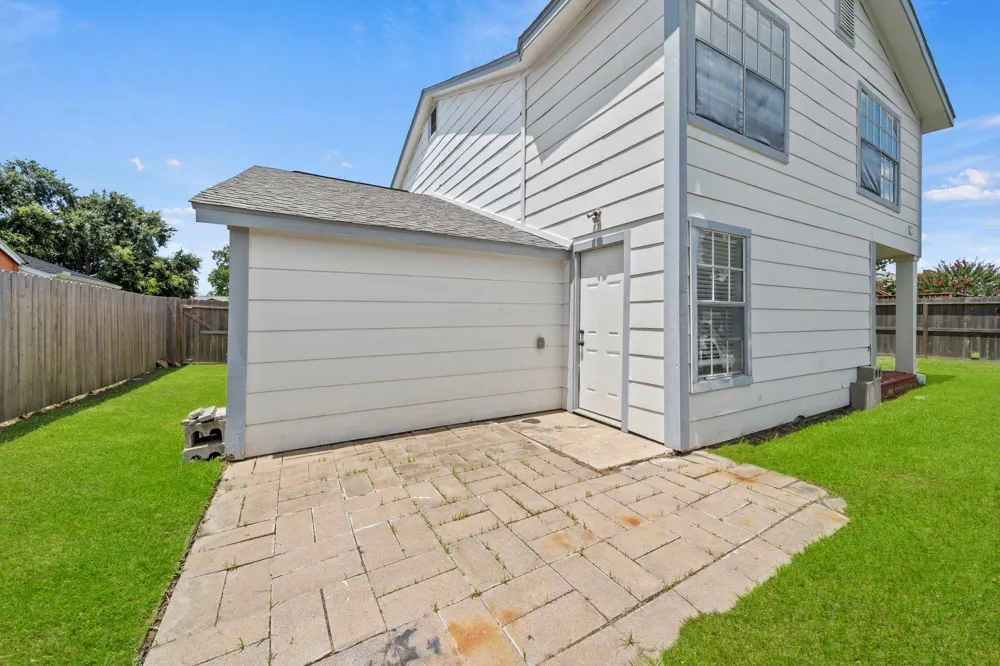 16723 Running Quail Court Houston, TX 77489