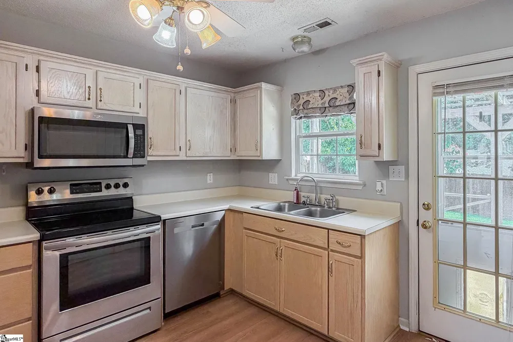 606 Mesa Lane Moore, SC 29389