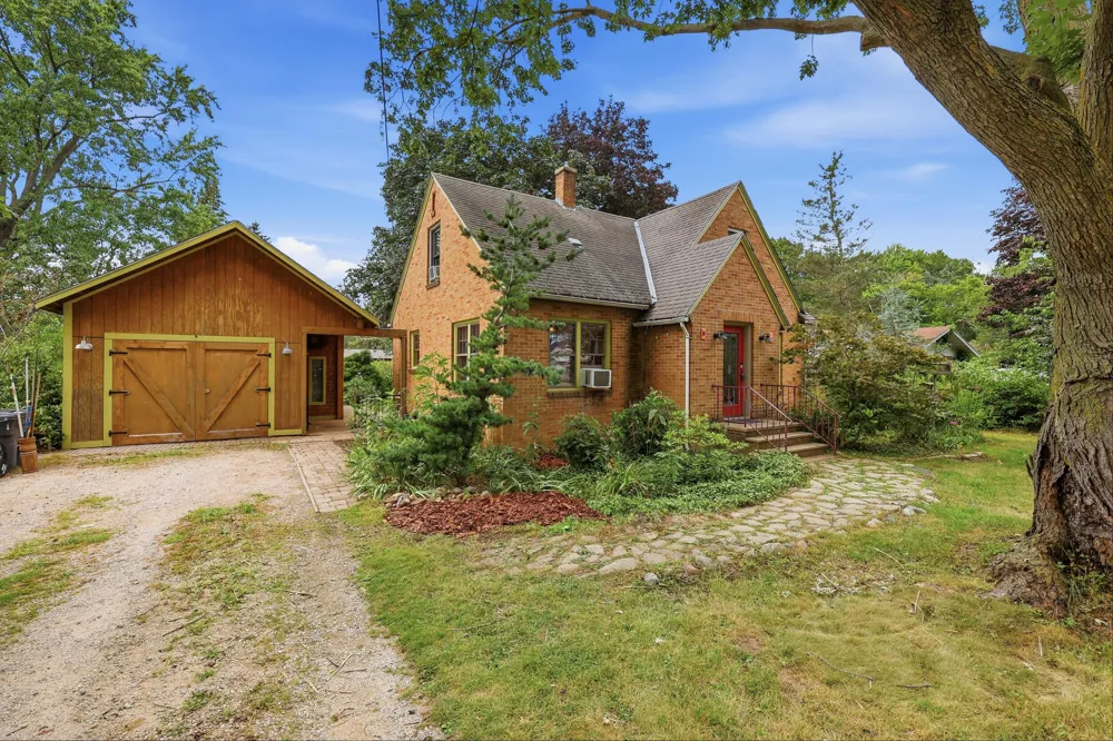 3620 47th Street Hamilton, MI 49419