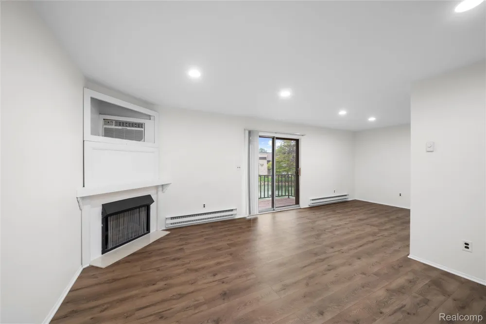 7355 Woodview Street #4 Westland City, MI 48185