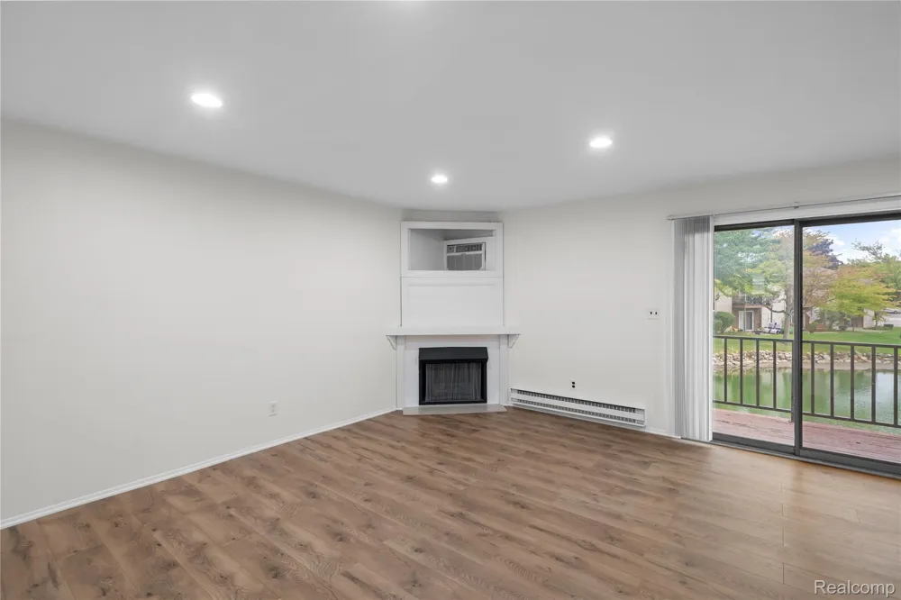 7355 Woodview Street #4 Westland City, MI 48185