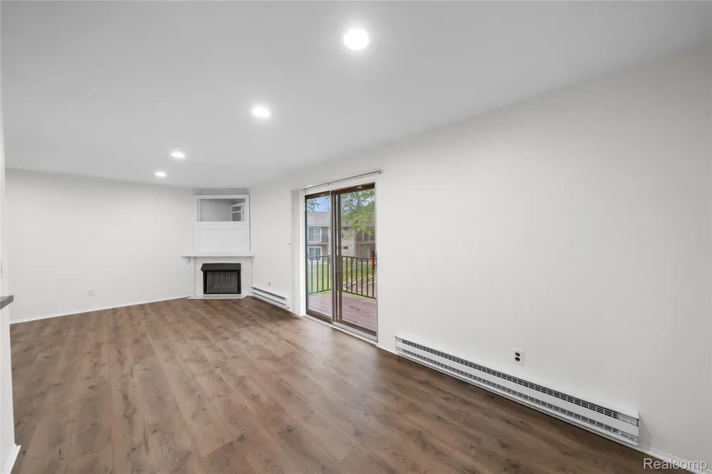 7355 Woodview Street #4 Westland City, MI 48185