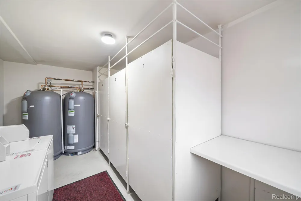 7355 Woodview Street #4 Westland City, MI 48185