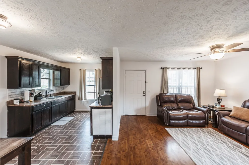 477 Brattontown Cir Lafayette, TN 37083
