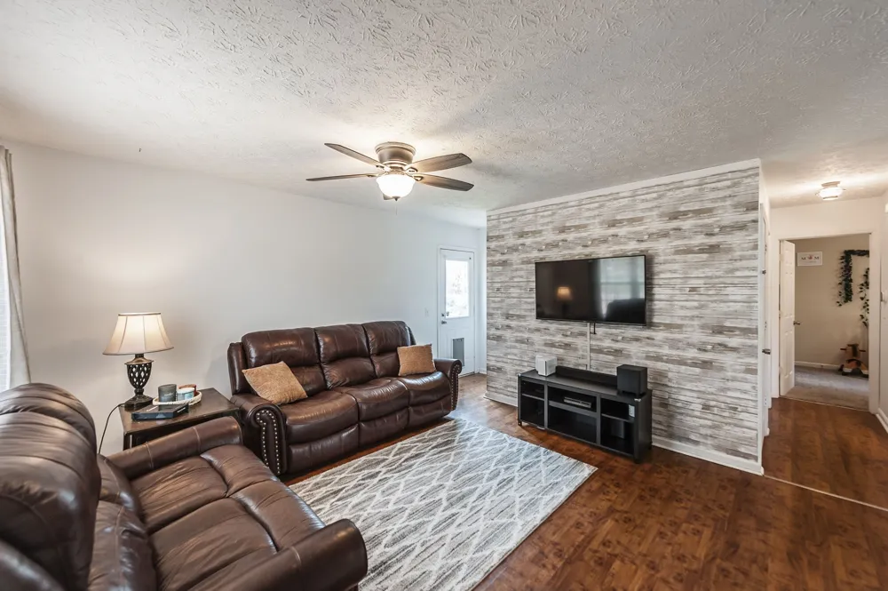 477 Brattontown Cir Lafayette, TN 37083