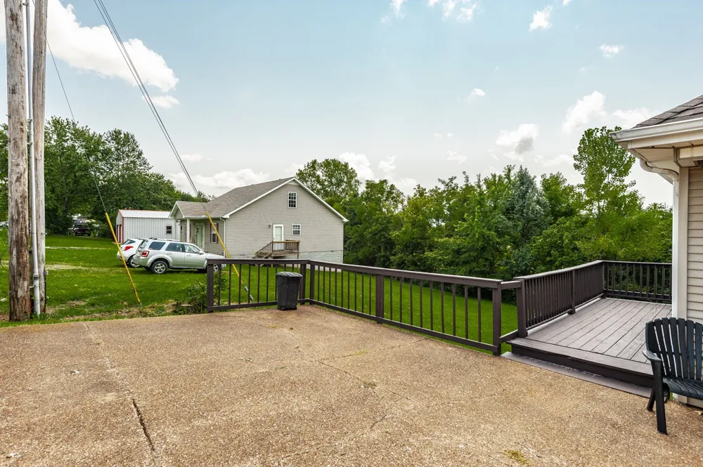 477 Brattontown Cir Lafayette, TN 37083
