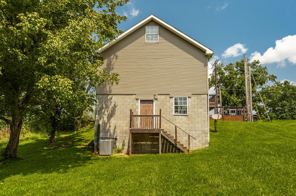 477 Brattontown Cir Lafayette, TN 37083