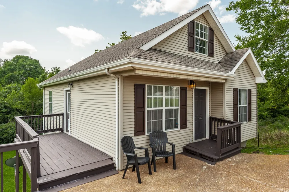 477 Brattontown Cir Lafayette, TN 37083