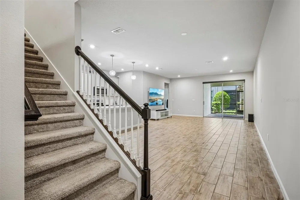 19405 MONARCH WIND WAY Lutz, FL 33558
