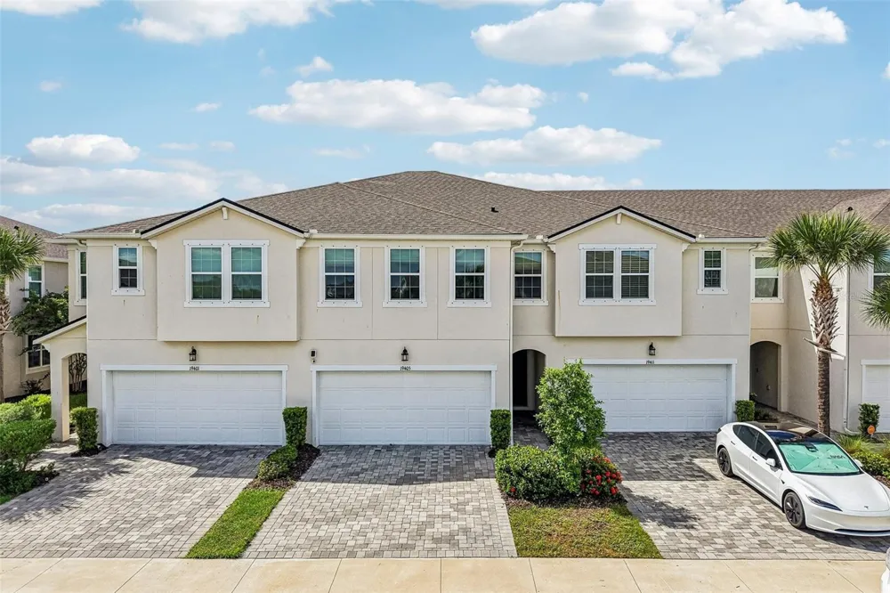 19405 MONARCH WIND WAY Lutz, FL 33558