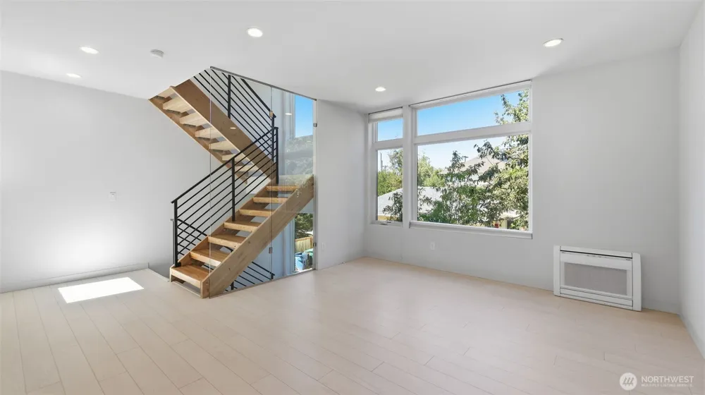 710 14th Avenue #C Seattle, WA 98122