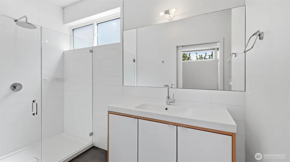 710 14th Avenue #C Seattle, WA 98122