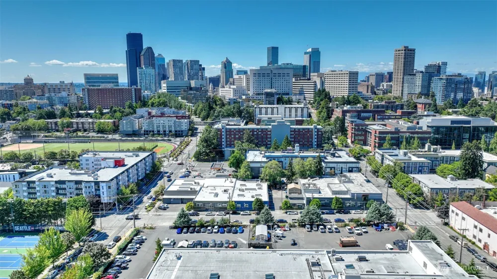 710 14th Avenue #C Seattle, WA 98122