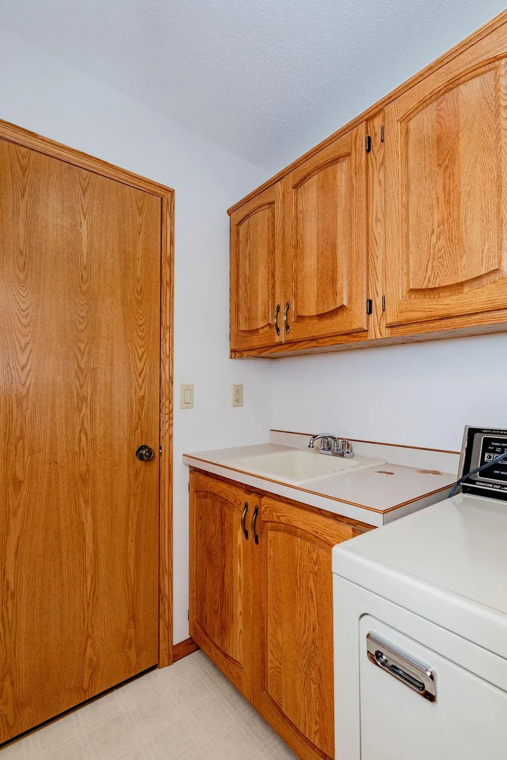 202 Fairway Drive Casselton, ND 58012