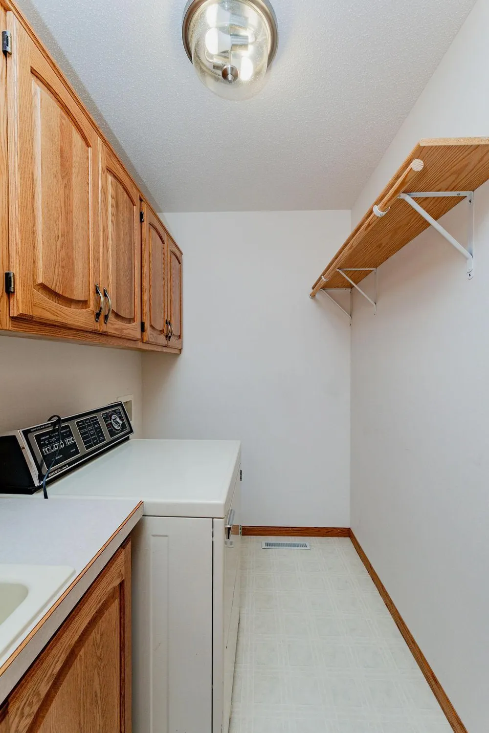 202 Fairway Drive Casselton, ND 58012