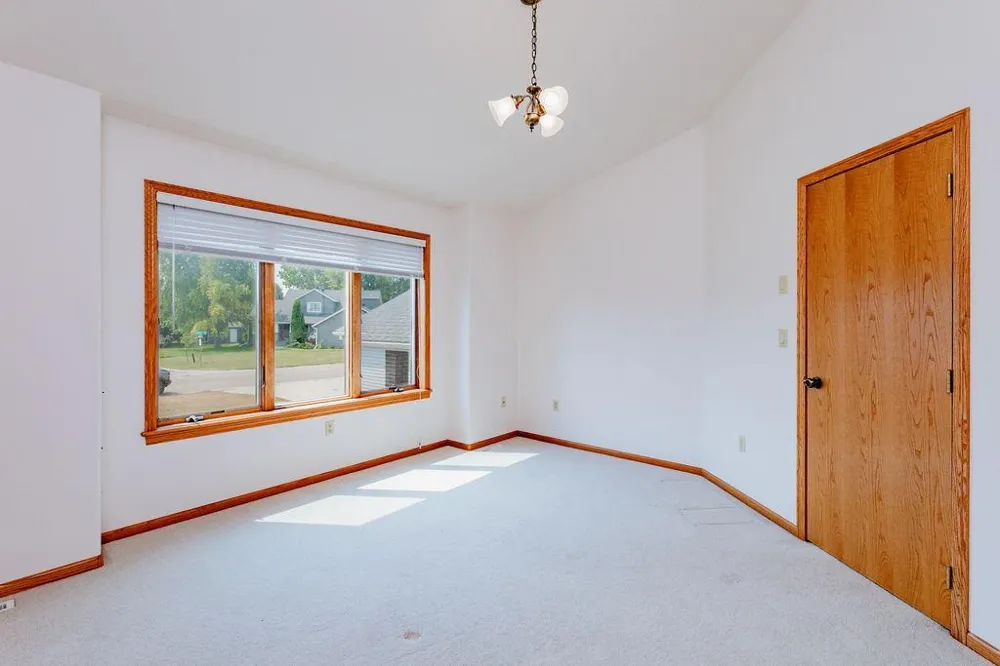 202 Fairway Drive Casselton, ND 58012