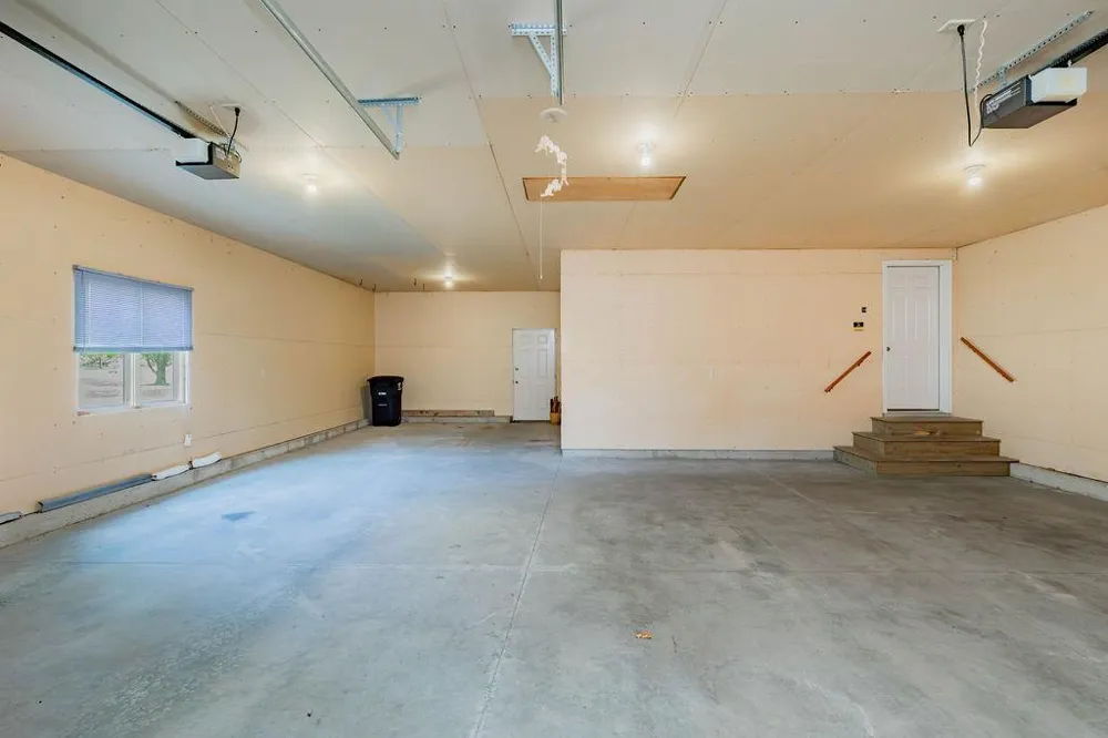 202 Fairway Drive Casselton, ND 58012