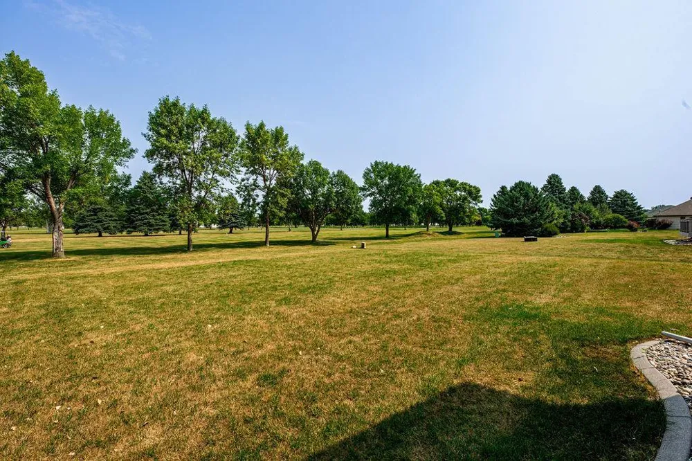 202 Fairway Drive Casselton, ND 58012