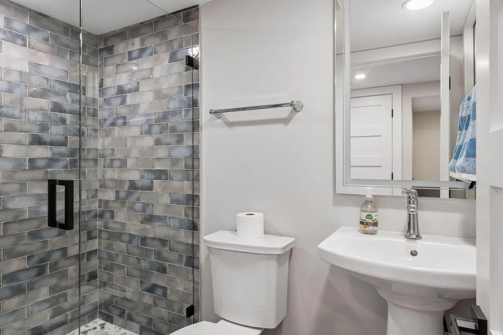 2 Maclynn Road Excelsior, MN 55331