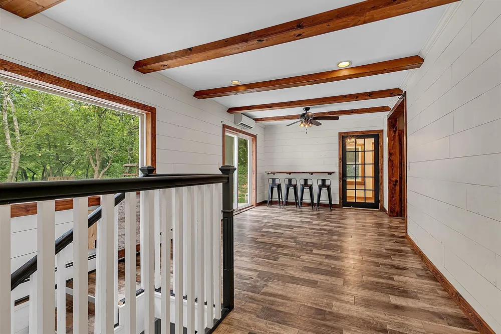 309 2nd Avenue SE New London, MN 56273