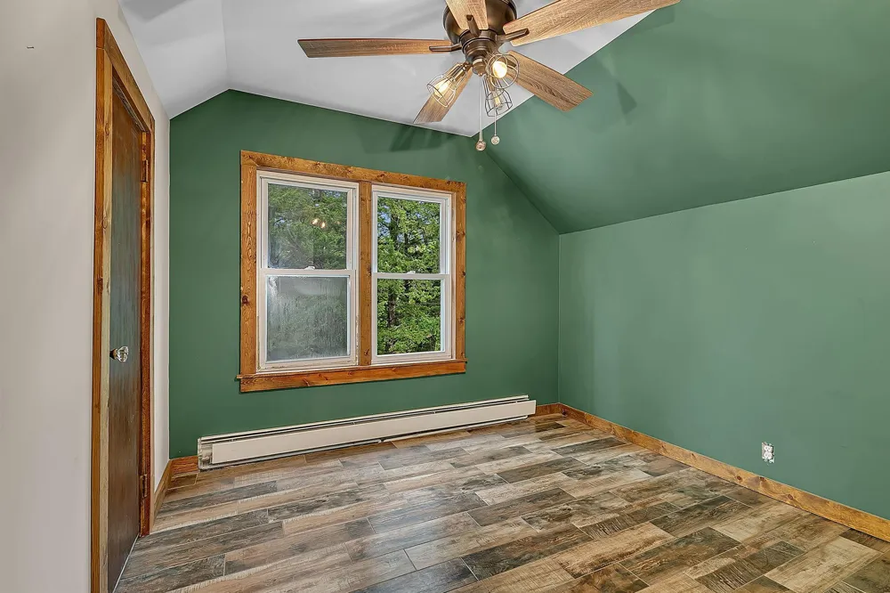309 2nd Avenue SE New London, MN 56273