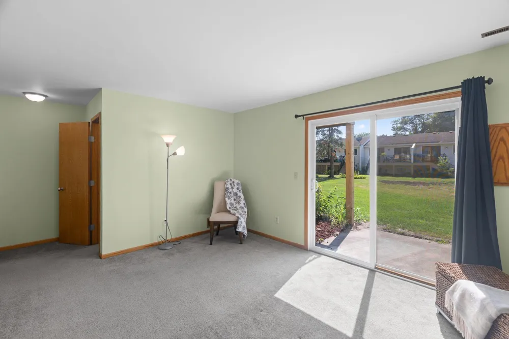 12142 Drake Street NW Coon Rapids, MN 55448