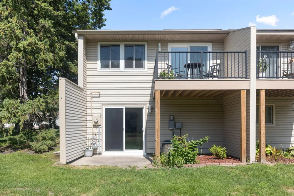 12142 Drake Street NW Coon Rapids, MN 55448