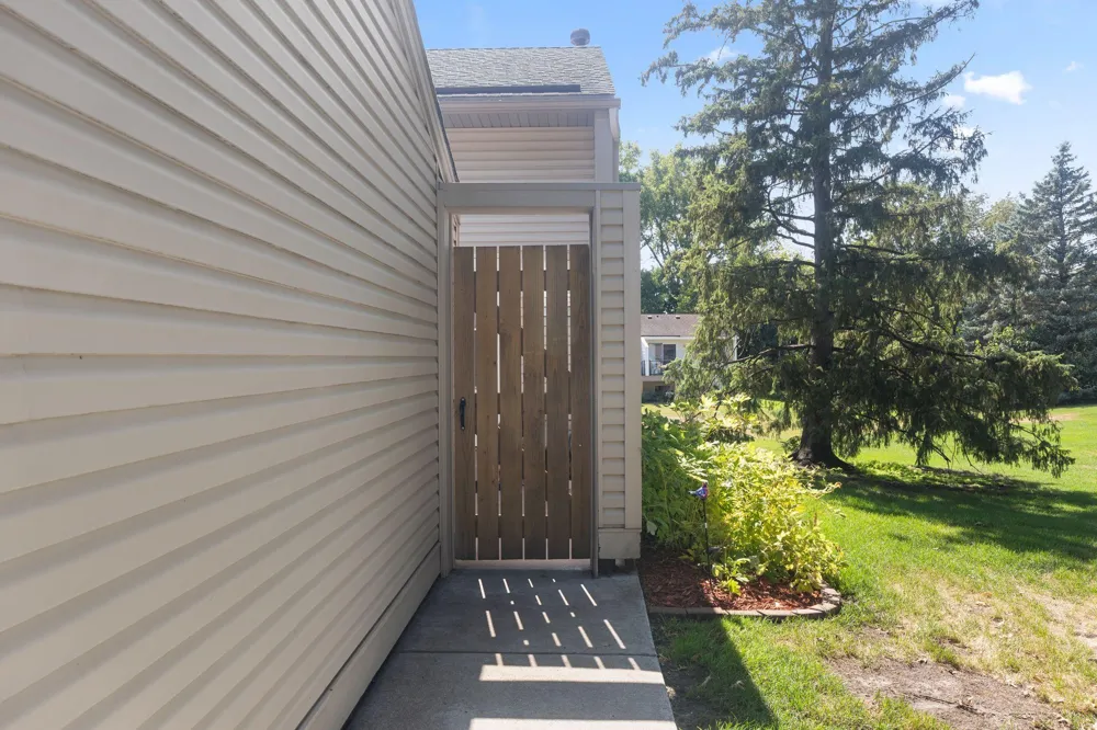 12142 Drake Street NW Coon Rapids, MN 55448