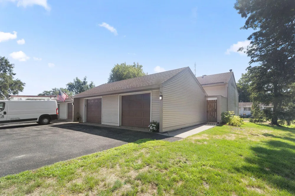 12142 Drake Street NW Coon Rapids, MN 55448