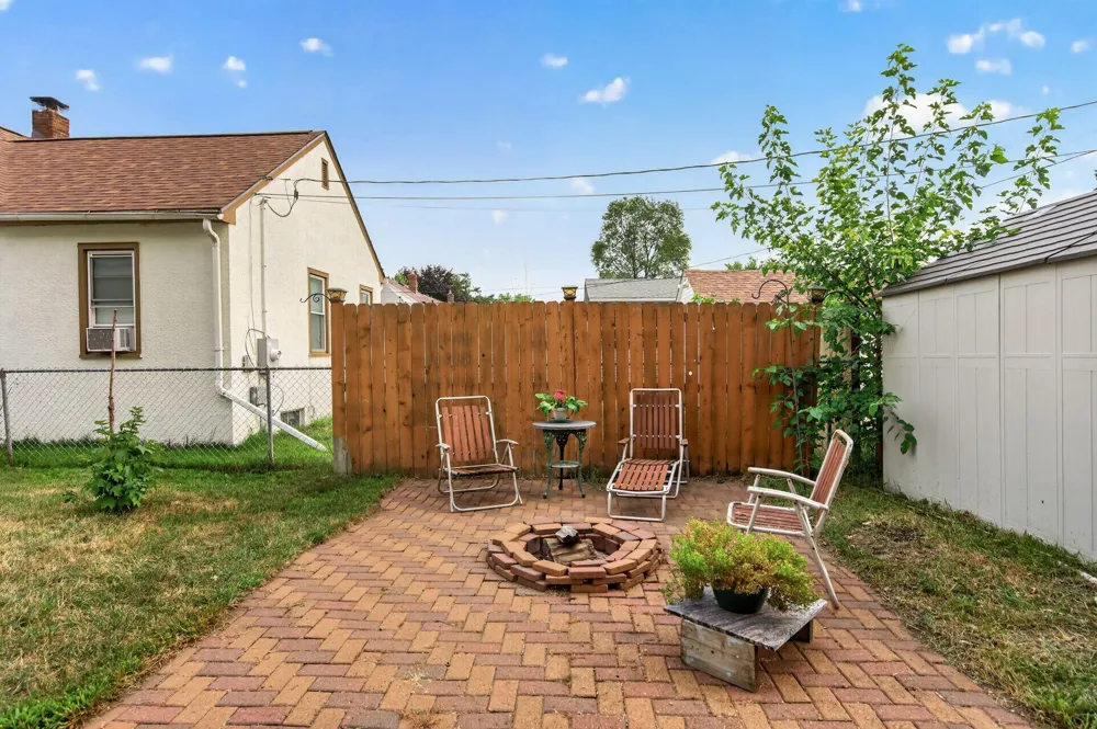 1110 5th Avenue S South Saint Paul, MN 55075