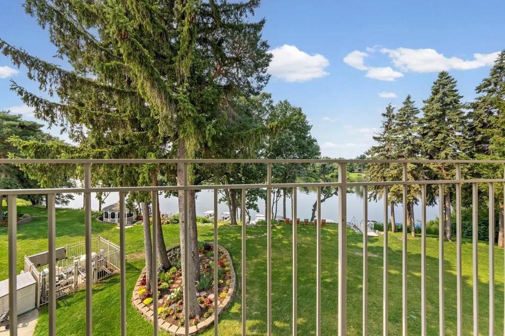 11030 Mississippi Boulevard NW #325 Coon Rapids, MN 55433