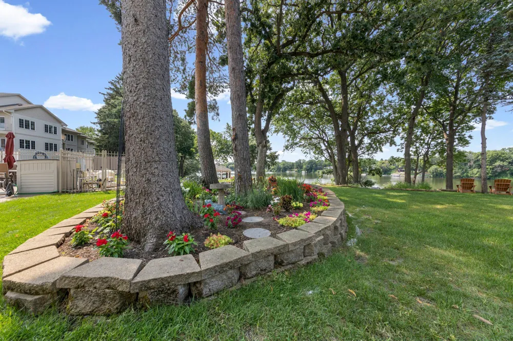 11030 Mississippi Boulevard NW #325 Coon Rapids, MN 55433