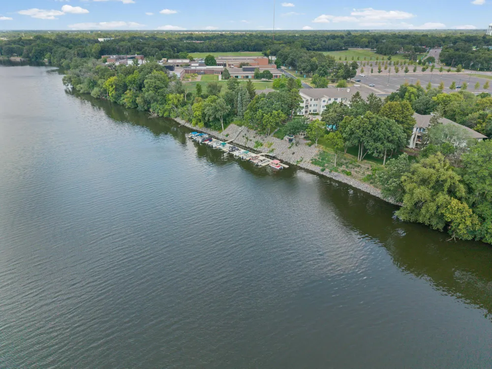 11030 Mississippi Boulevard NW #325 Coon Rapids, MN 55433