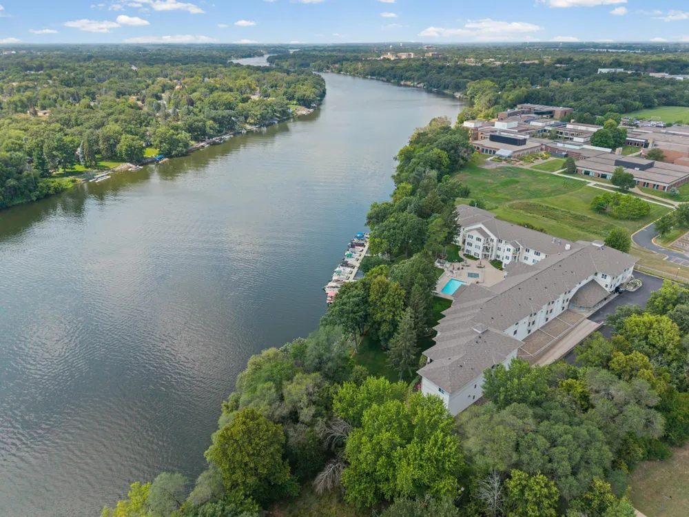 11030 Mississippi Boulevard NW #325 Coon Rapids, MN 55433