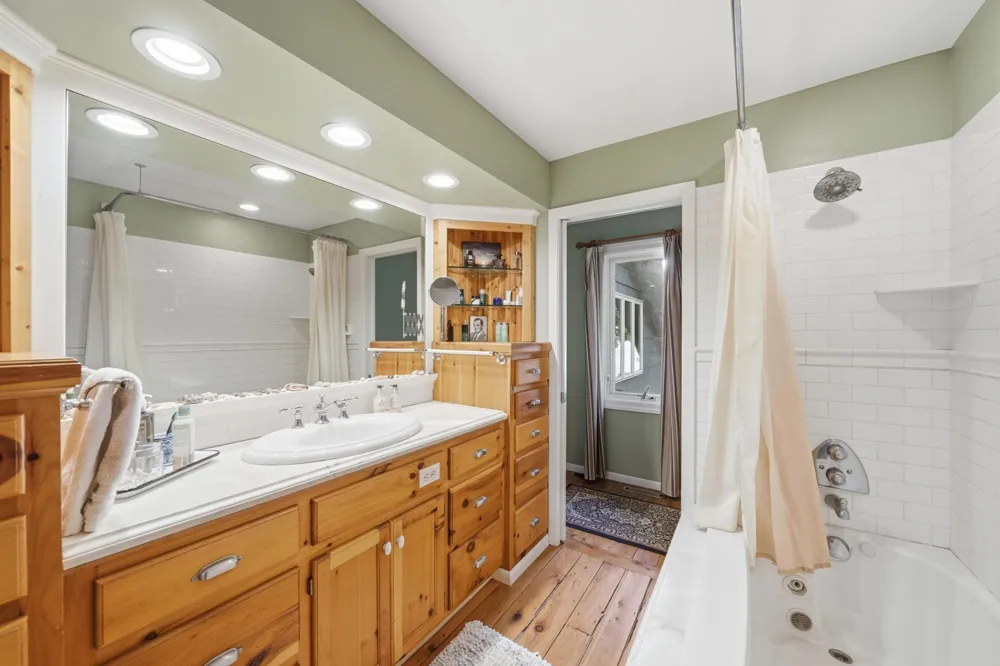 xxx Meadville Street Excelsior, MN 55331