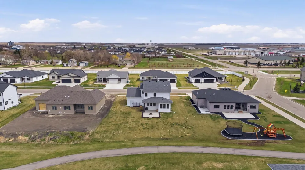102 Annies Way Mapleton, ND 58059
