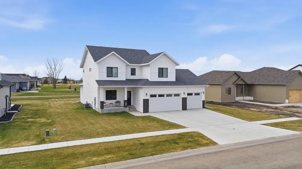102 Annies Way Mapleton, ND 58059