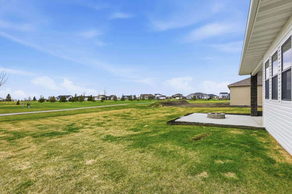 102 Annies Way Mapleton, ND 58059