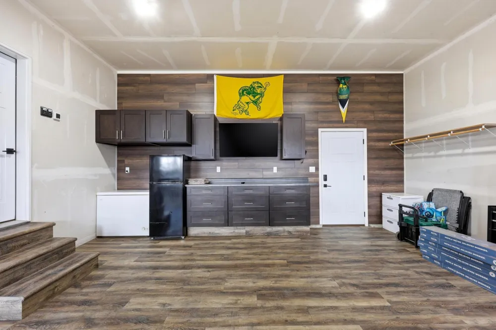102 Annies Way Mapleton, ND 58059