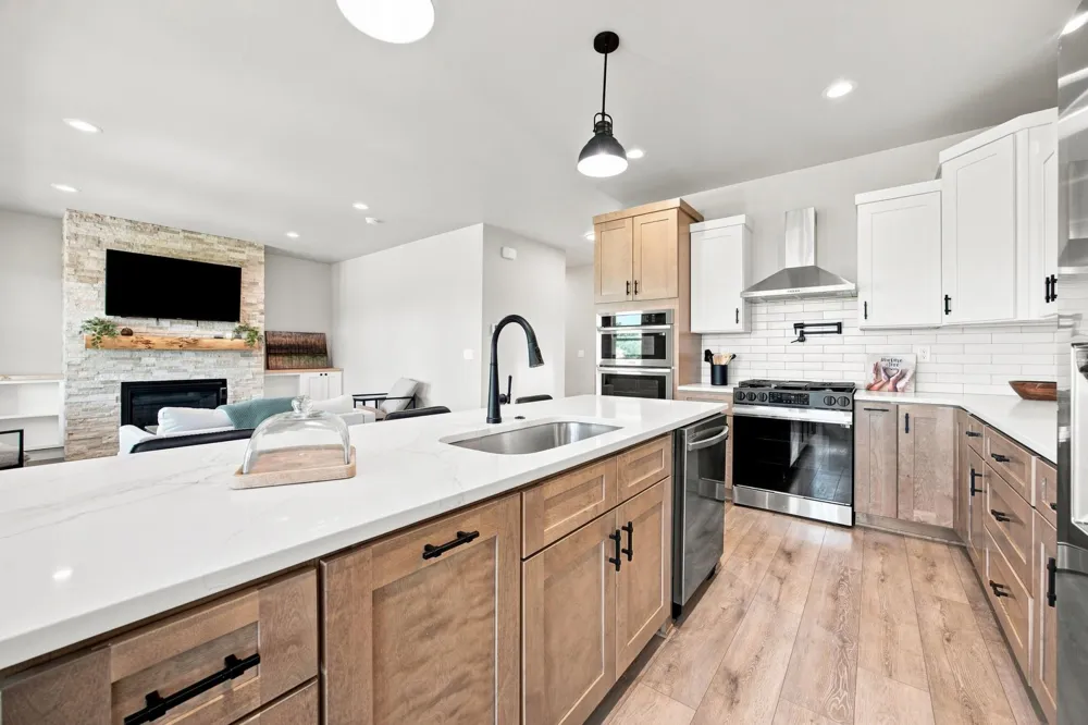 102 Annies Way Mapleton, ND 58059