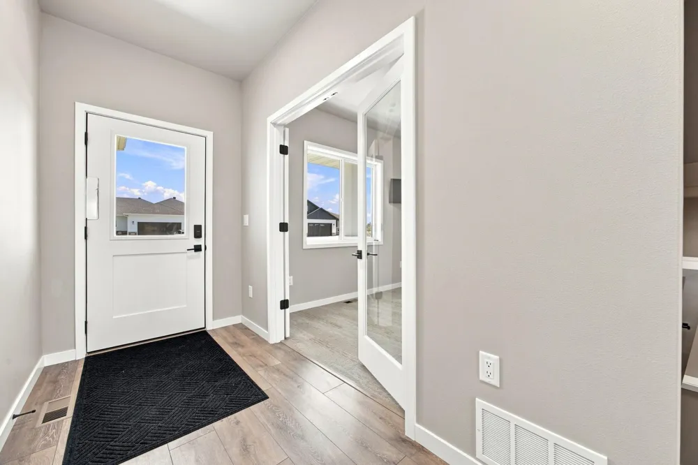102 Annies Way Mapleton, ND 58059